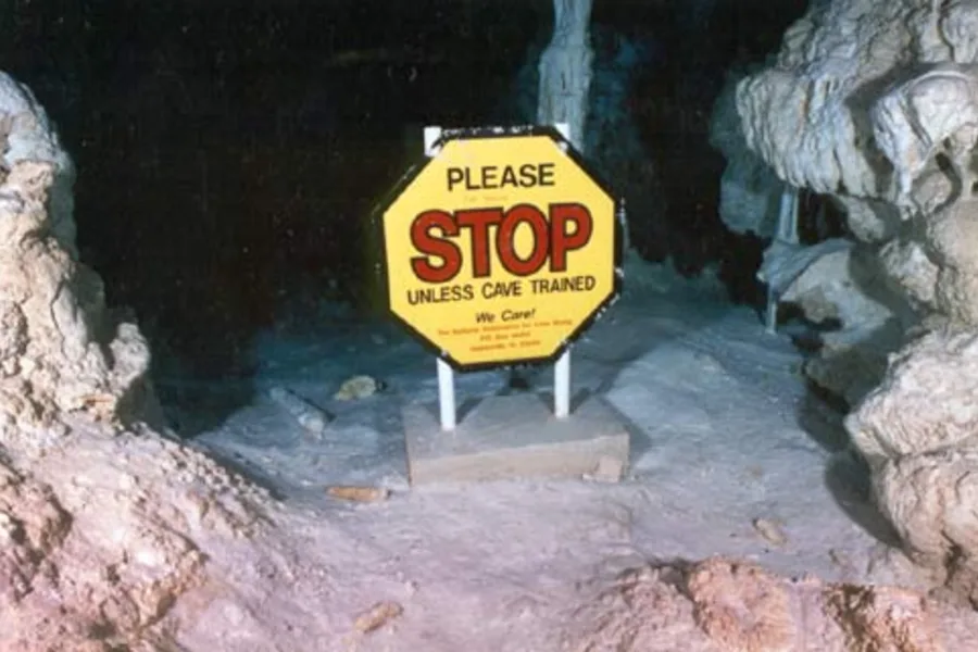 Cave diving warning sign inside Cenote Dos Ojos